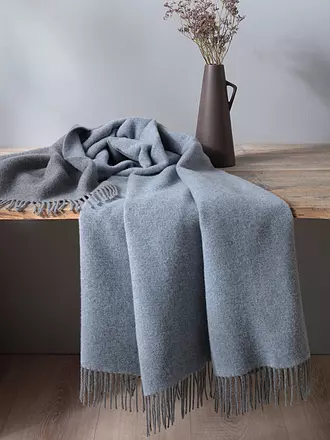 BIEDERLACK | Tagesdecke - Plaid 130x170cm Silver Stone | dunkelblau