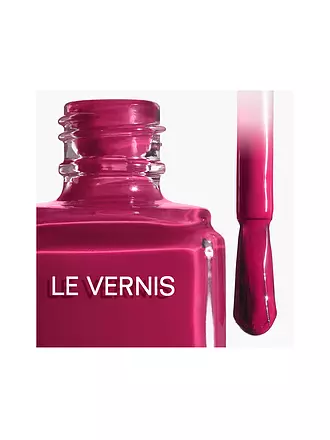CHANEL | NAGELLACK – FARBE UND GLANZ MIT LANGEM HALT | dunkelrot
