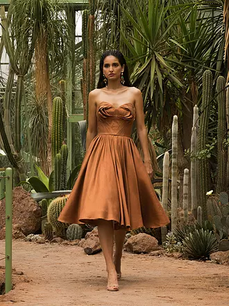 LENA HOSCHEK | Midikleid Flamboyant | braun