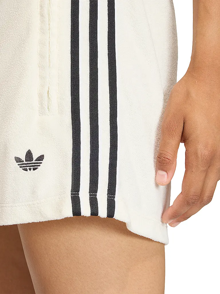 ADIDAS ORIGINALS | Shorts TT | weiss