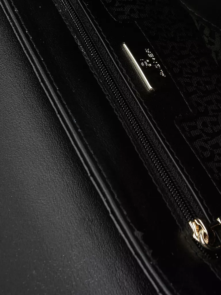 AIGNER | Ledertasche - Umhängetasche "Genoveva" S | schwarz
