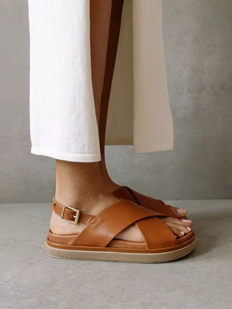 ALOHAS | Sandalen MARSHMALLOW | camel