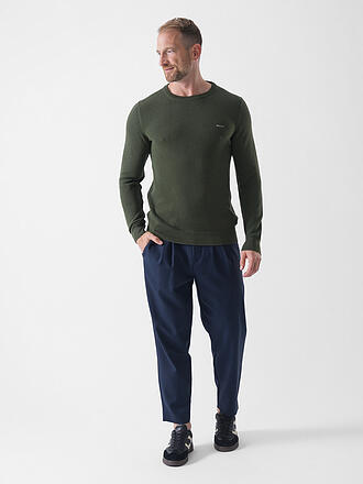 ALPHATAURI | Chino PAVO