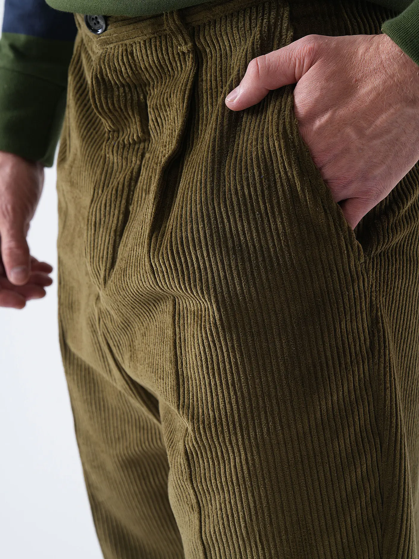 AMI PARIS | Chino Carrot Fit | braun