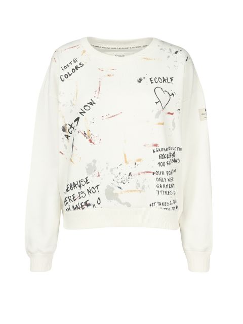 Ein weißes Sweatshirt mit verschiedenen schwarzen Texten und abstrakten Designs im Graffiti-Stil, darunter Sätze wie „Lost Colors“, „Ecoalf“ und „Act Now!“. Das Sweatshirt weist mehrfarbige Pinselstriche und eine Herzzeichnung auf.