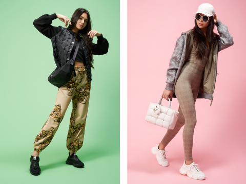 Zwei Bilder einer Frau, die modisch posiert. Links trägt sie eine schwarze Jacke und gemusterte Hosen vor einem grünen Hintergrund. Rechts trägt sie eine silberne Jacke und Leggings, mit Sonnenbrille und einer Mütze vor einem rosa Hintergrund.
