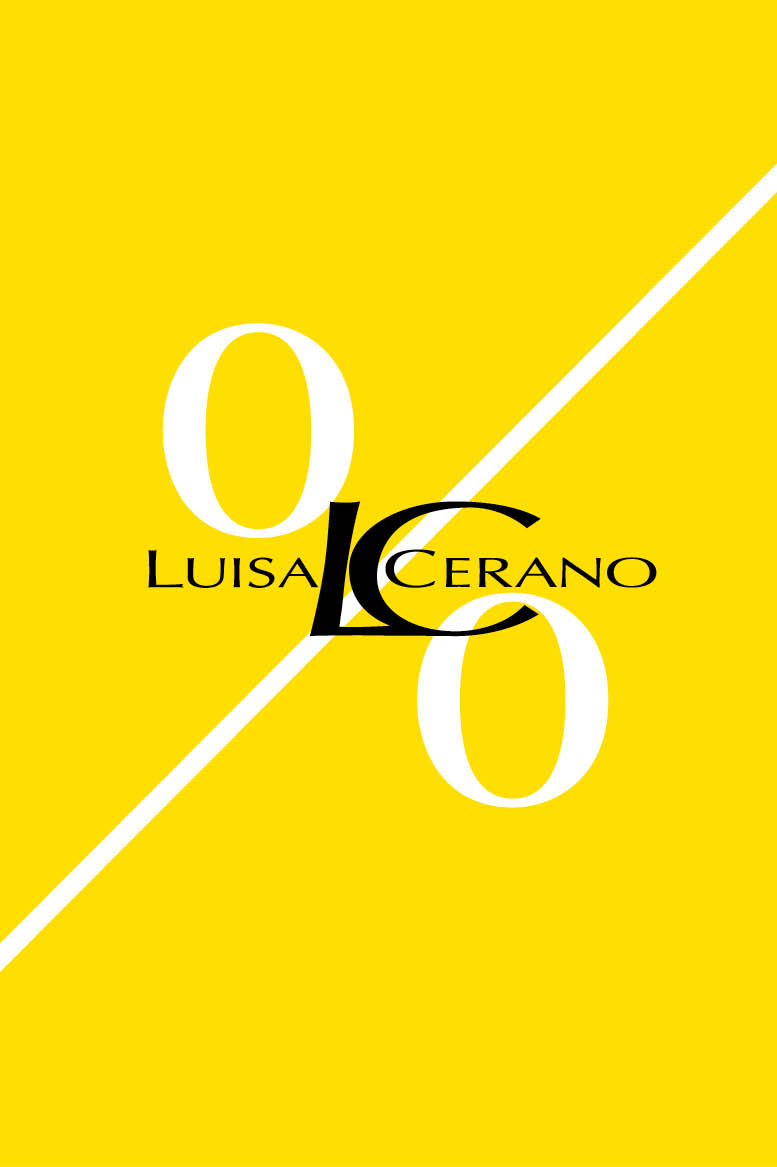 Gelber Hintergrund mit einer weißen diagonalen Linie. In der Mitte steht der Text „Luisa Cerano“ mit überlappenden stilisierten schwarzen Buchstaben „LC“. Auf beiden Seiten des Textes stehen die weißen Ziffern „0“ und „0“.