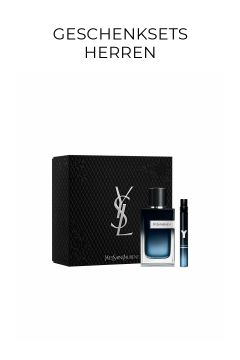 Ein Yves Saint Laurent Herren-Geschenkset mit einer gemusterten schwarzen Box, einem Parfümflakon mit blauem Farbverlauf und einem kleinen passenden Reisespray. Der Text oben lautet: „GESCHENKSETS HERREN“.