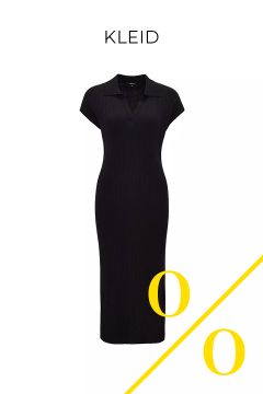 Ein tailliertes, kurzärmeliges, schwarzes Midikleid mit Kragen und V-Ausschnitt. Oben steht das Wort „KLEID“, unten sind zwei große gelbe Nullen mit einer gelben Diagonallinie darübergelegt.
