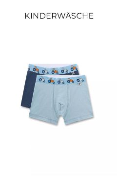 Zwei Paar Kinderunterhosen, eine einfarbig marineblau und eine hellblau mit einem Bund mit buntem Traktormuster. Darüber steht das Wort "KINDERWÄSCHE" (Kinderunterwäsche).