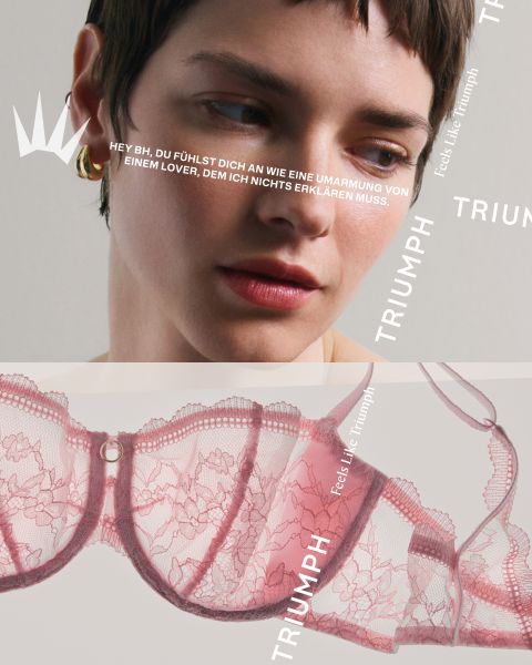 Nahaufnahme einer Frau mit kurzen Haaren, die nach unten schaut, überlagert von Text, über einem rosa Spitzen-BH auf hellem Hintergrund mit dem Wort "Triumph".