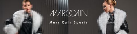 Frau in schwarzer Kleidung mit weißem Pelzmantel, Marc Cain Sports-Logo in der Mitte, Spiegel- und Unschärfeeffekt auf der linken Seite.
