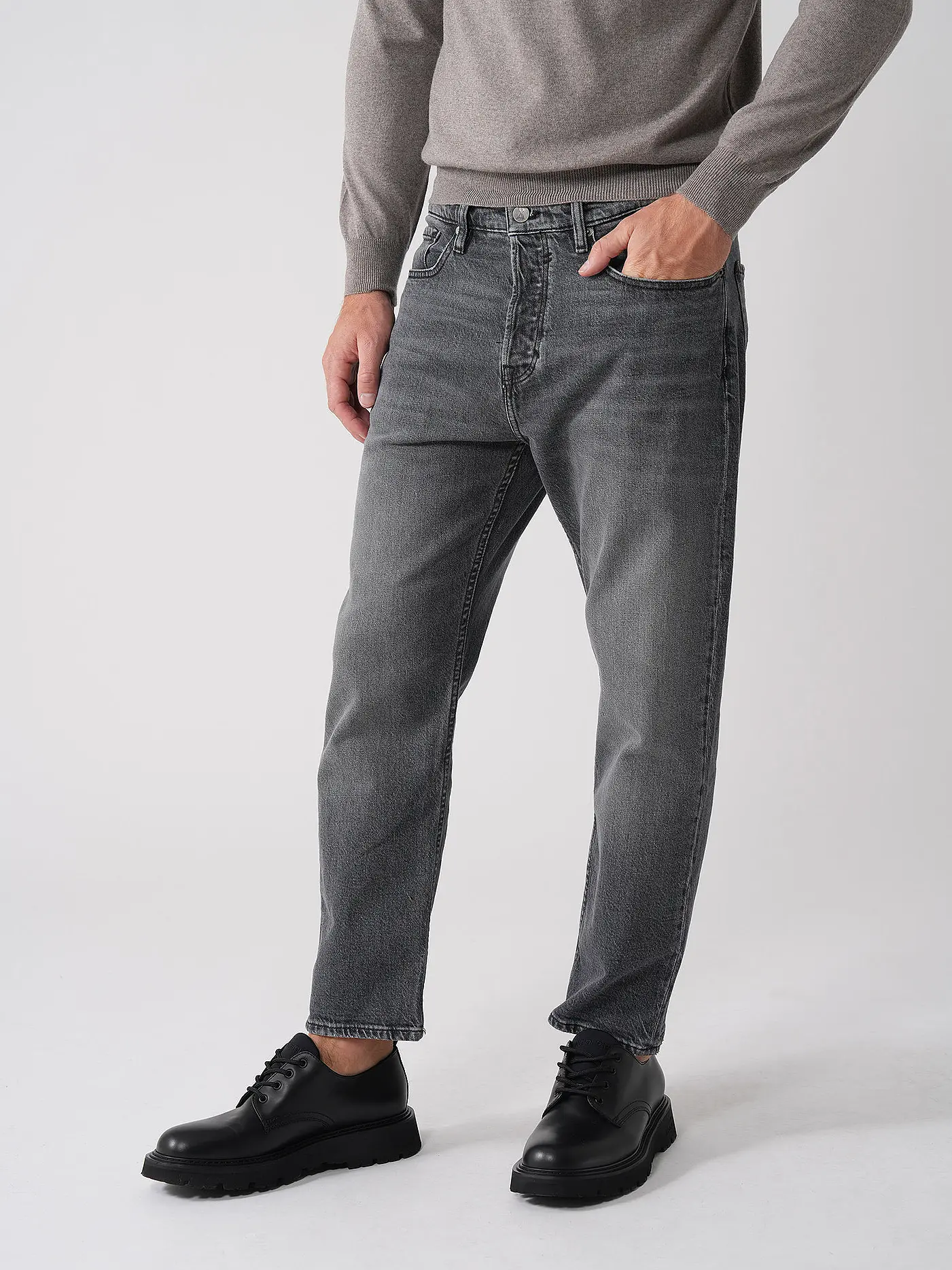 ARMEDANGELS | Jeans Tapered Fit AAUSTIN | grau