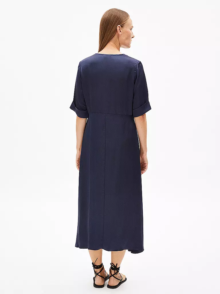 ARMEDANGELS | Midikleid VAALI | dunkelblau