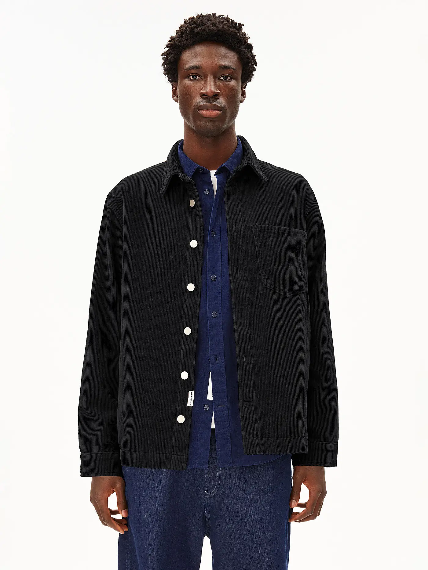 ARMEDANGELS | Overshirt YUNAAI CORDUROY | schwarz