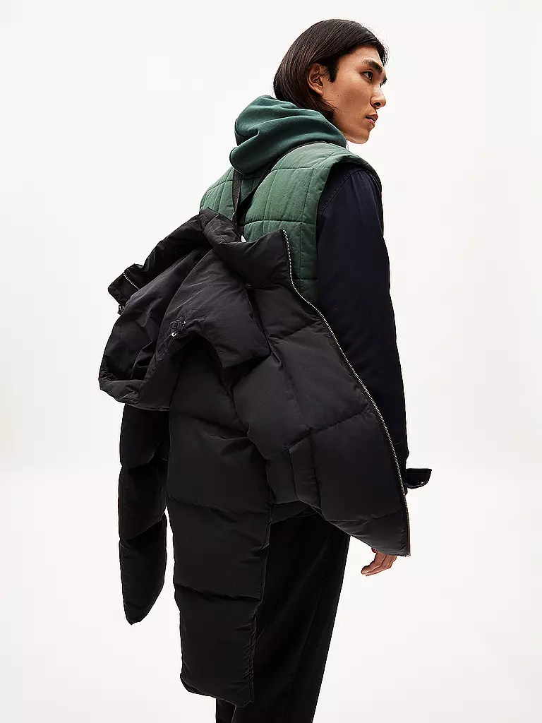 ARMEDANGELS | Steppgilet AABISKO | dunkelgrün