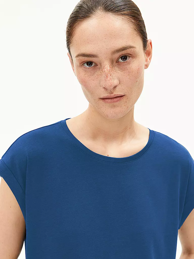 ARMEDANGELS | T-Shirt JILAANA | blau