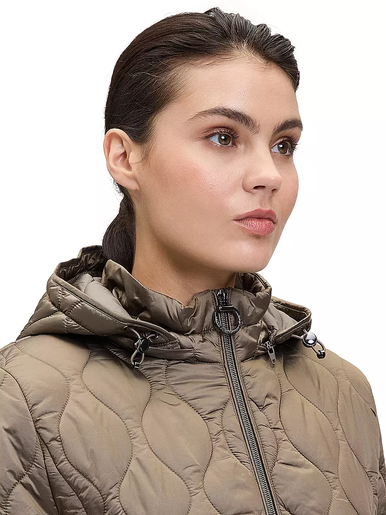 BETTY BARCLAY | Leichtsteppjacke | camel