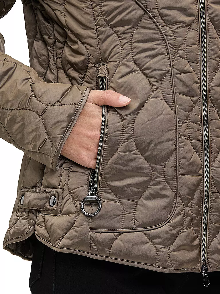 BETTY BARCLAY | Leichtsteppjacke | camel