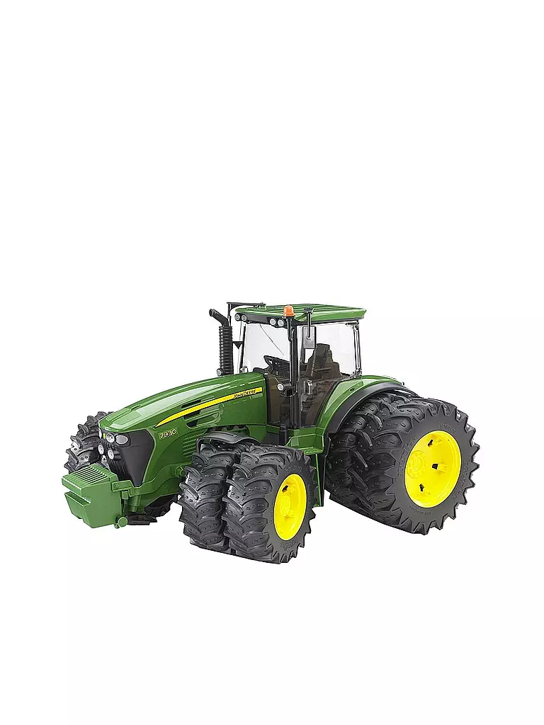 BRUDER | John Deere 7930 Traktor mit Zwillingsbereifung  | transparent