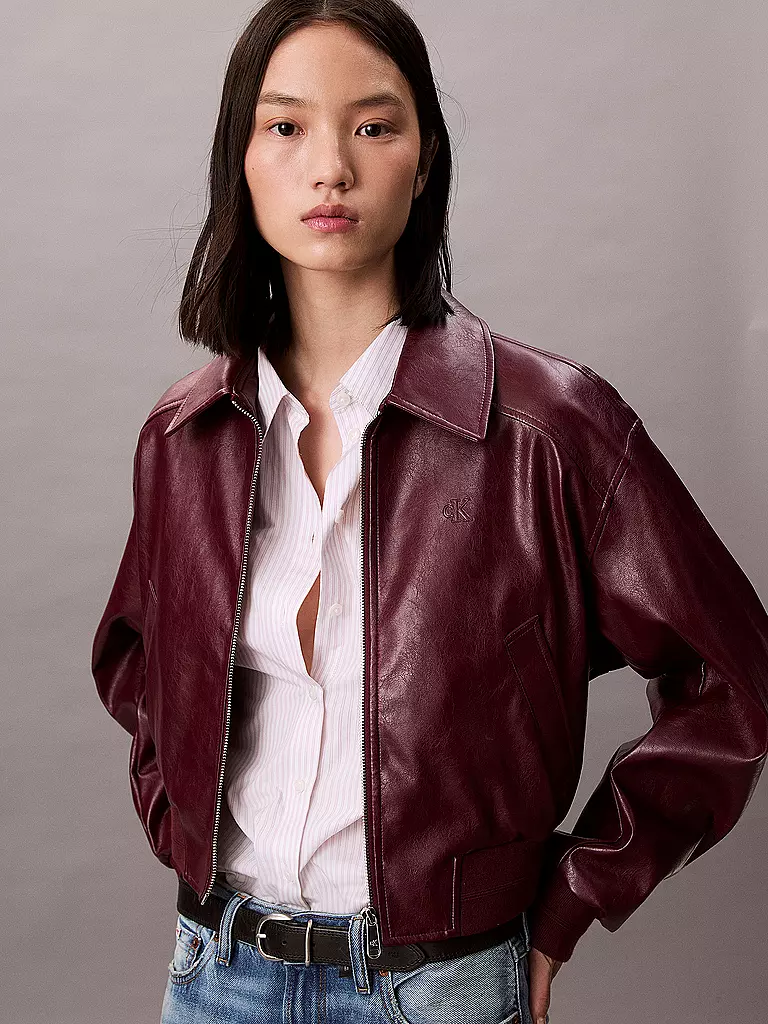 CALVIN KLEIN JEANS | Jacke in Lederoptik | dunkelrot