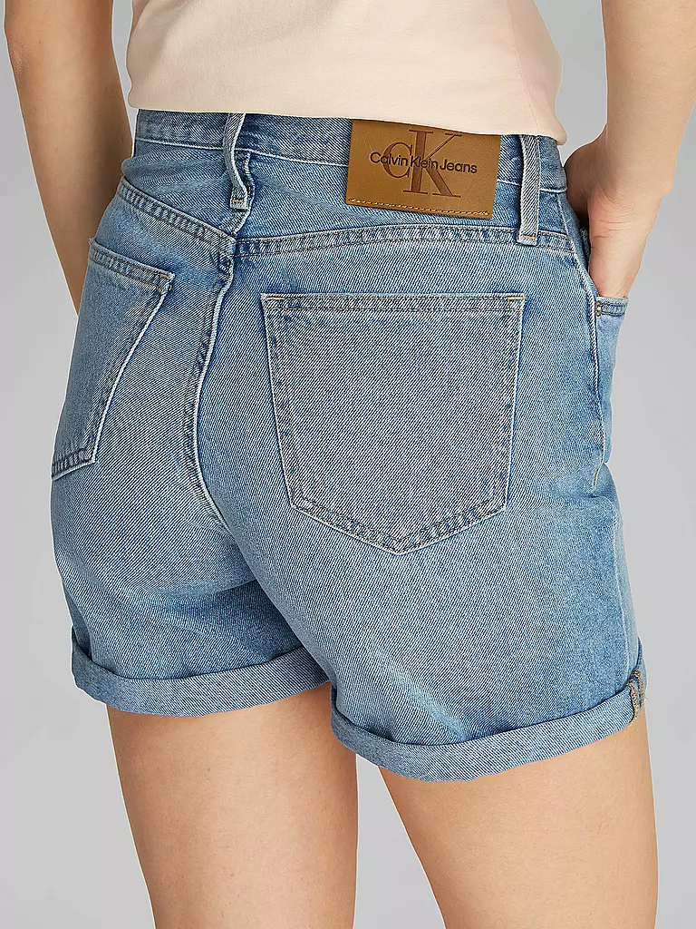 CALVIN KLEIN JEANS | Jeansshorts Mom Fit | hellblau