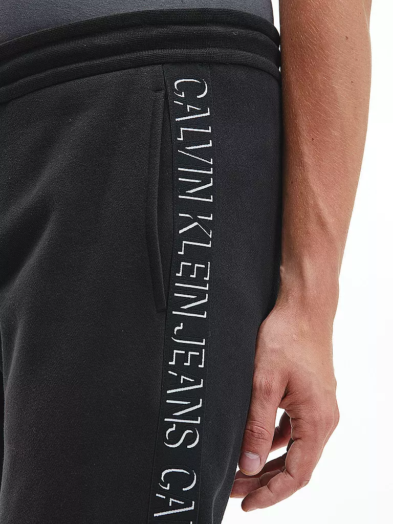 CALVIN KLEIN JEANS | Jogginghose | schwarz