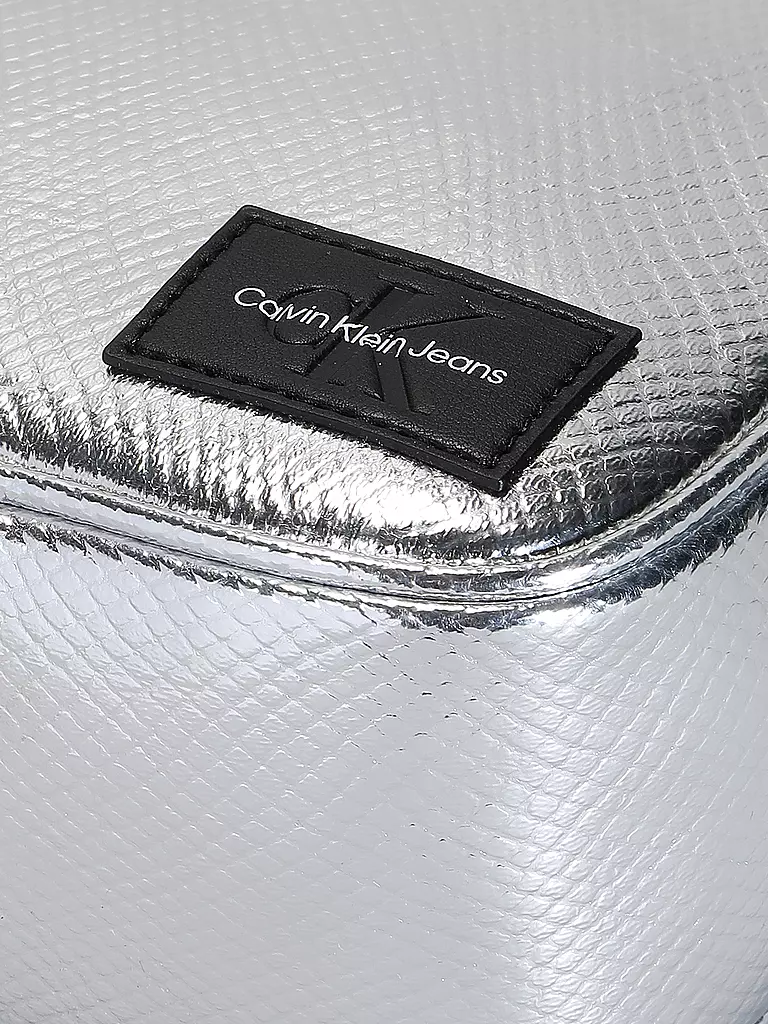 CALVIN KLEIN JEANS | Tasche - Umhängetasche SCULPTED | silber