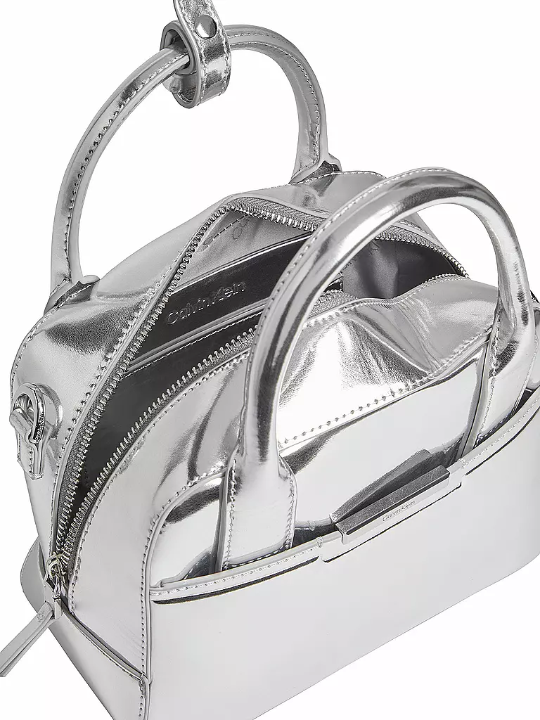 CALVIN KLEIN | Henkeltasche Bowling Bag  | silber