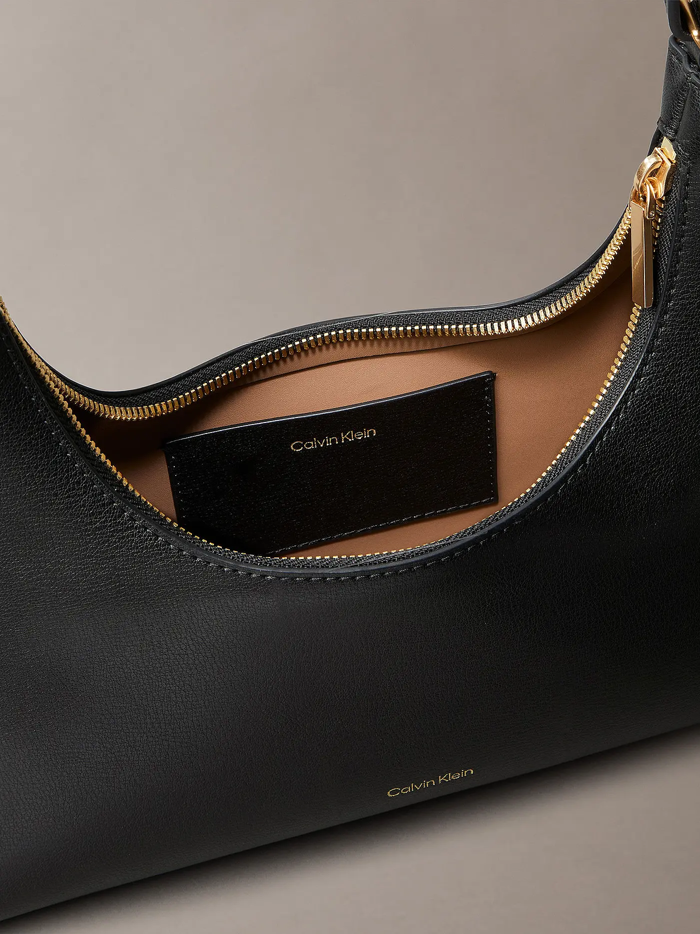CALVIN KLEIN | Tasche - Schultertasche FOIL | schwarz