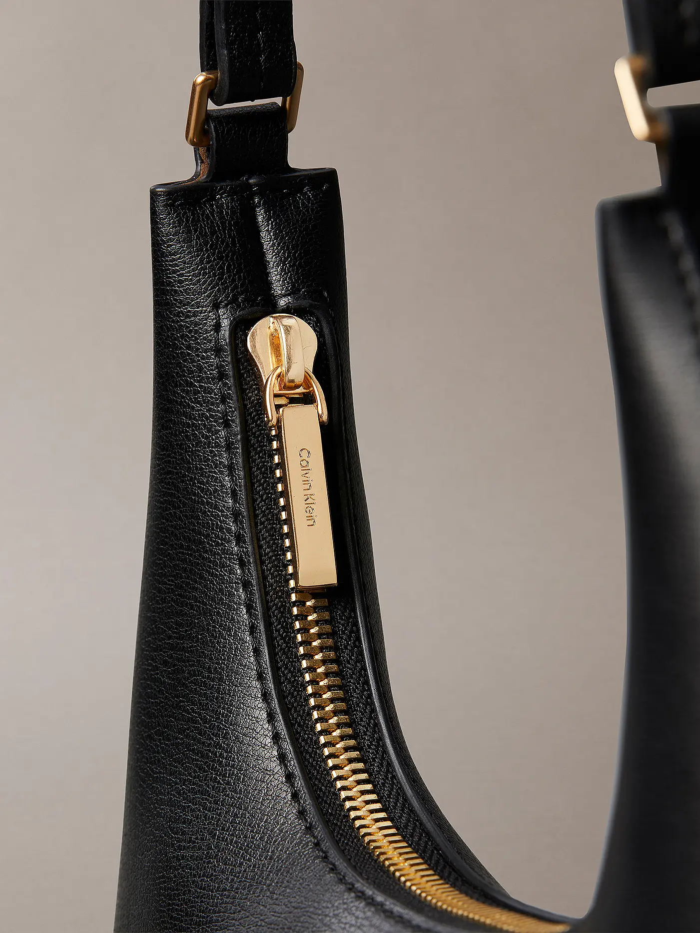 CALVIN KLEIN | Tasche - Schultertasche FOIL | schwarz