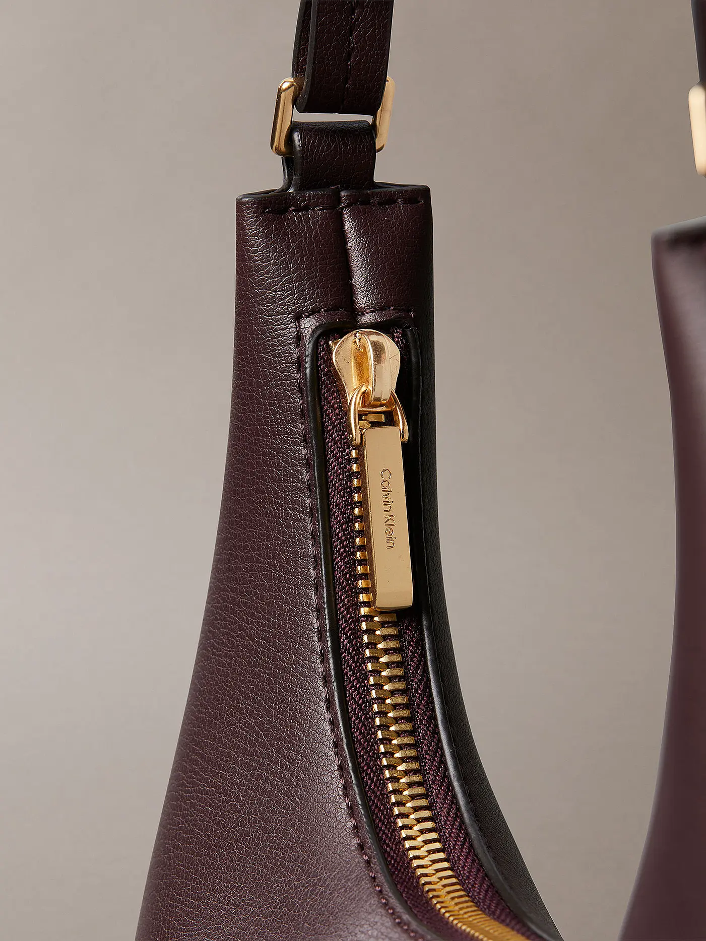 CALVIN KLEIN | Tasche - Schultertasche FOIL | dunkelrot