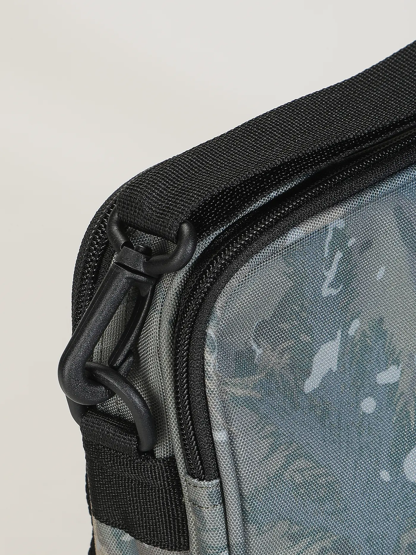 CARHARTT WIP | Tasche ESSENTIALS BAG Small | olive