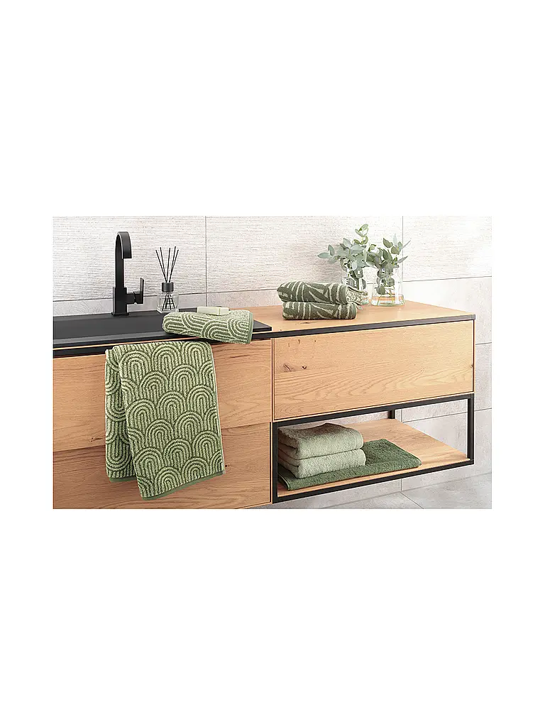CAWÖ | Handtuch 50x100cm MAISON Field | dunkelgrün