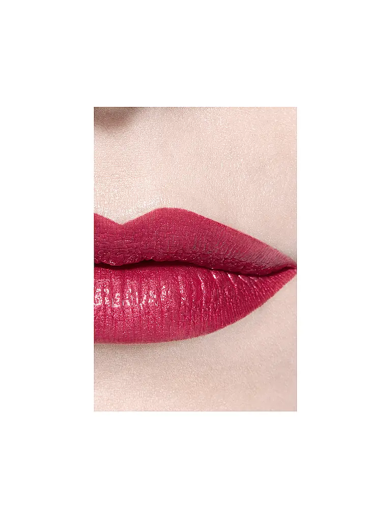 CHANEL | DER GLÄNZENDE FLUID-LIPPENSTIFT MIT LANGEM HALT | Dunkelrot