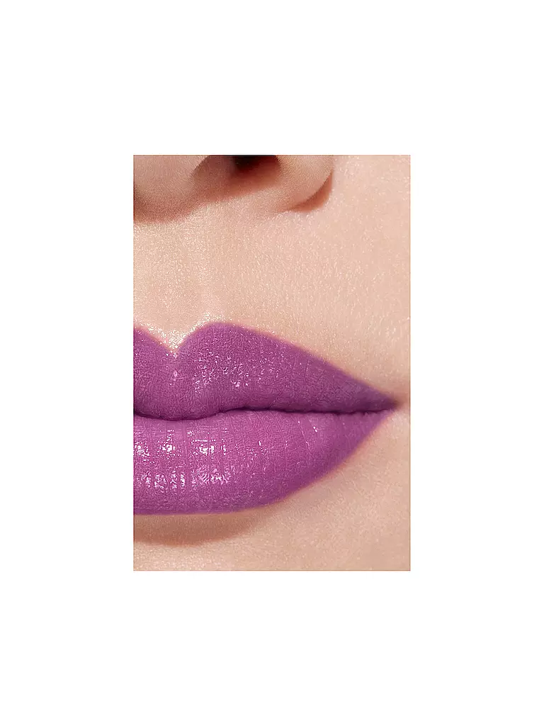 CHANEL | GLÄNZEND, GETÖNTER, FEUCHTIGKEITSSPENDENDER, VERSCHÖNERNDER LIPPENBALSAM MIT INDIVIDUELLER FARBINTENSITÄT | dunkelrot