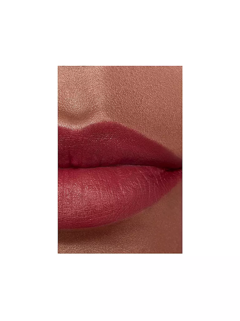 CHANEL | MATTIERENDER LIPPENSTIFT MIT HOHER FARBINTENSITÄT 55 SOPHISTIQUÉE 3.5G | rot