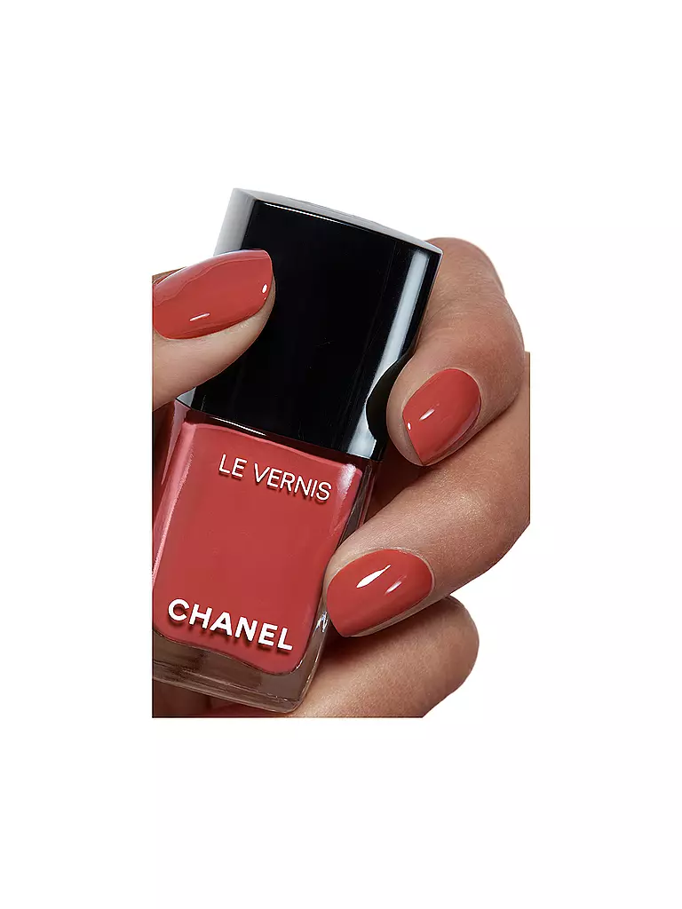 CHANEL | NAGELLACK – FARBE UND GLANZ MIT LANGEM HALT 13ML | dunkelrot