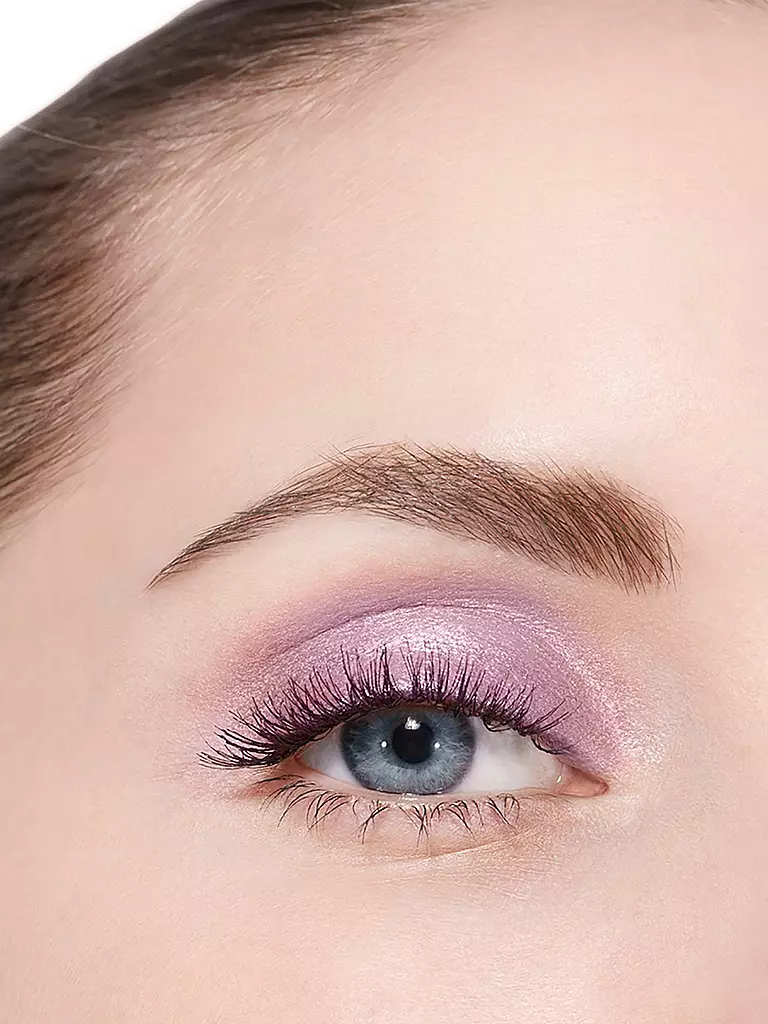CHANEL | VIELSEITIGER UND LANGANHALTENDER LIDSCHATTEN | hellgrün