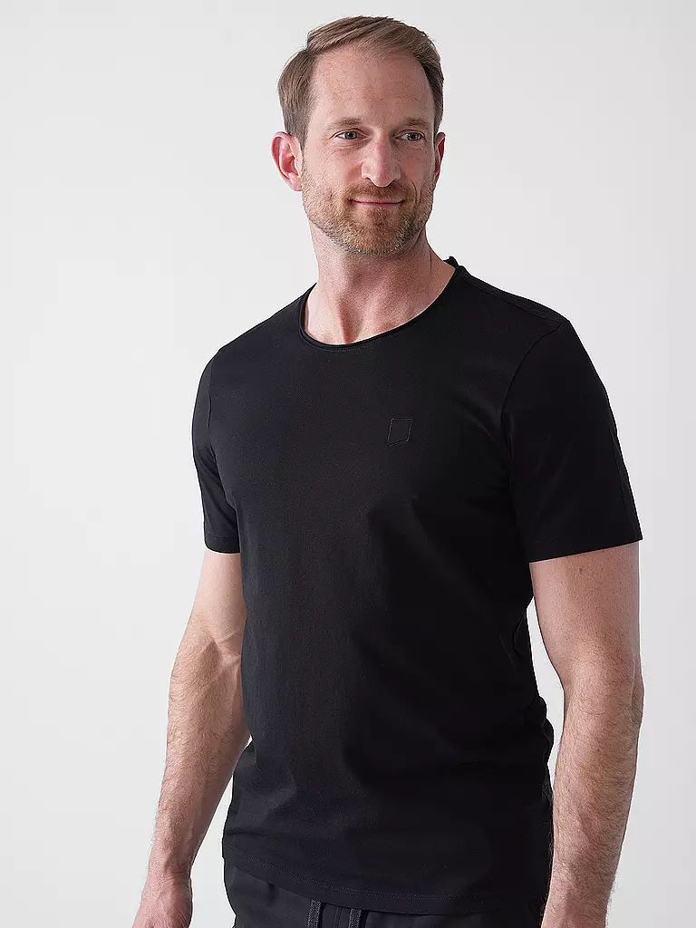 CHASIN | T-Shirt EXPAND | schwarz