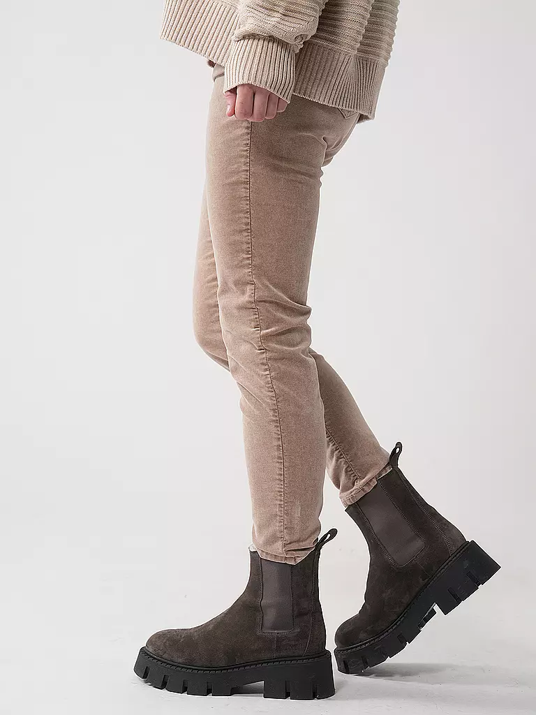 CLOSED | Hose BAKER | braun