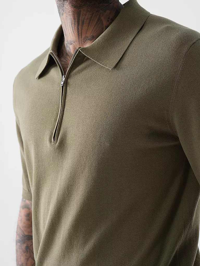 CLOSED | Poloshirt  | olive