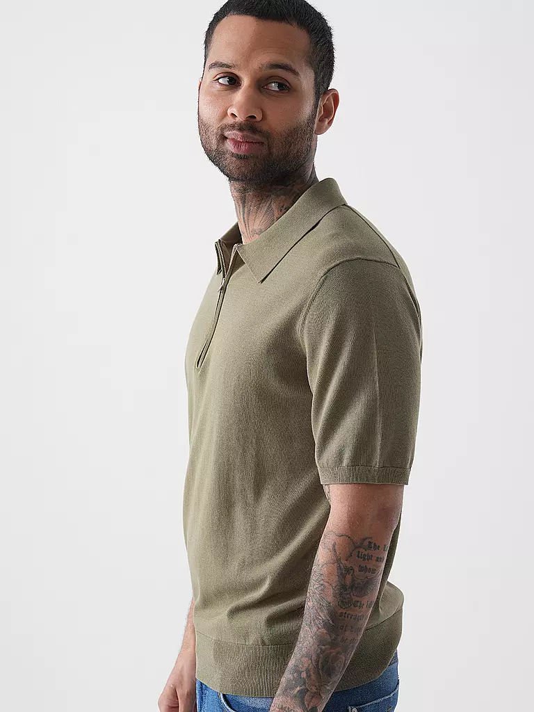 CLOSED | Poloshirt  | olive