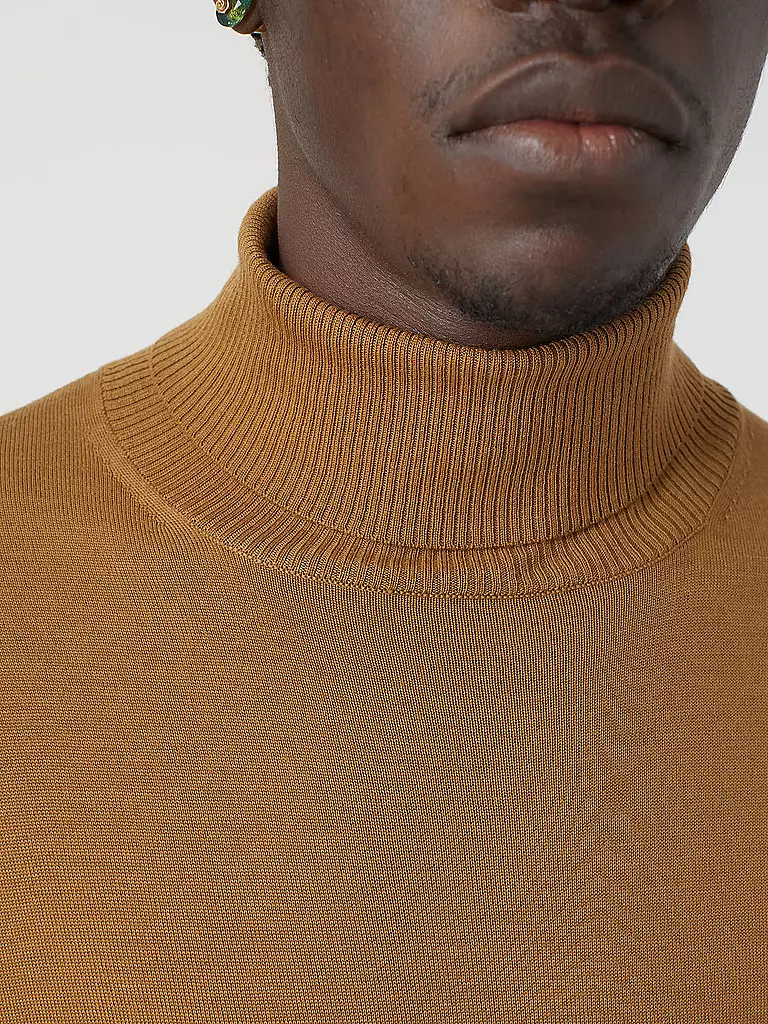 CLOSED | Rollkragenpullover | orange