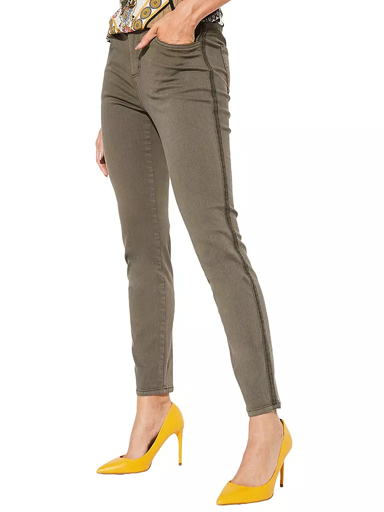 COMMA | Jeans mit Galonstreifen | 