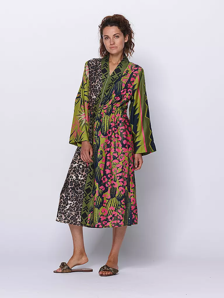 DELICATELOVE | Kleid - Kimono SASA | grün