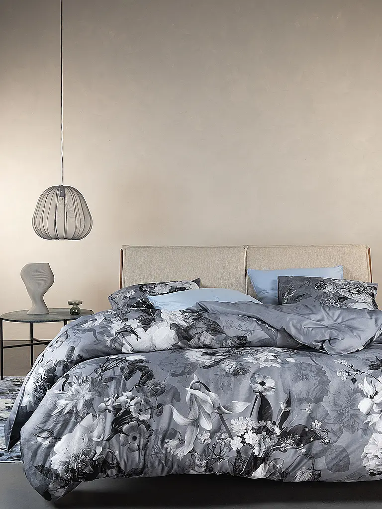 ESSENZA | Satin Bettwäsche 70x90cm / 140x200cm FLOOR Global Grey | hellgrau