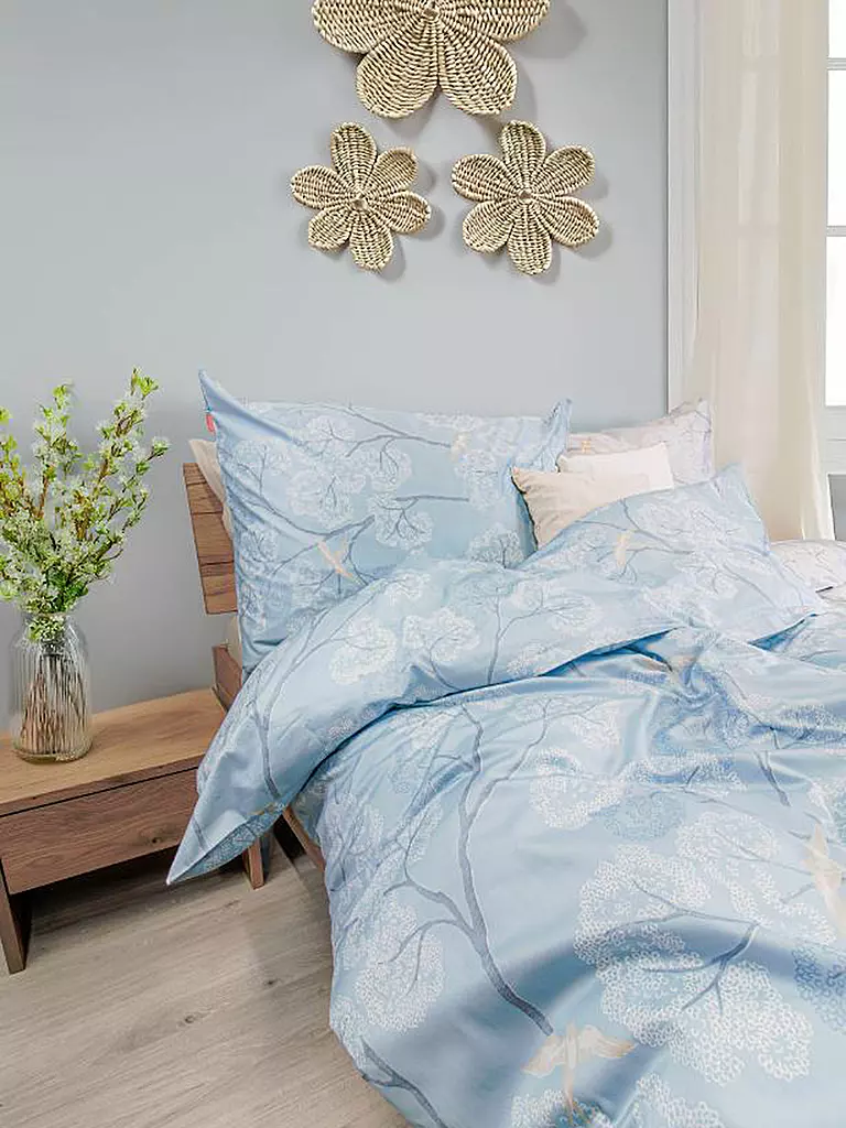 FLEURESSE | Satin Bettwäsche MODERN GARDEN 70x90cm/140x200cm | hellblau