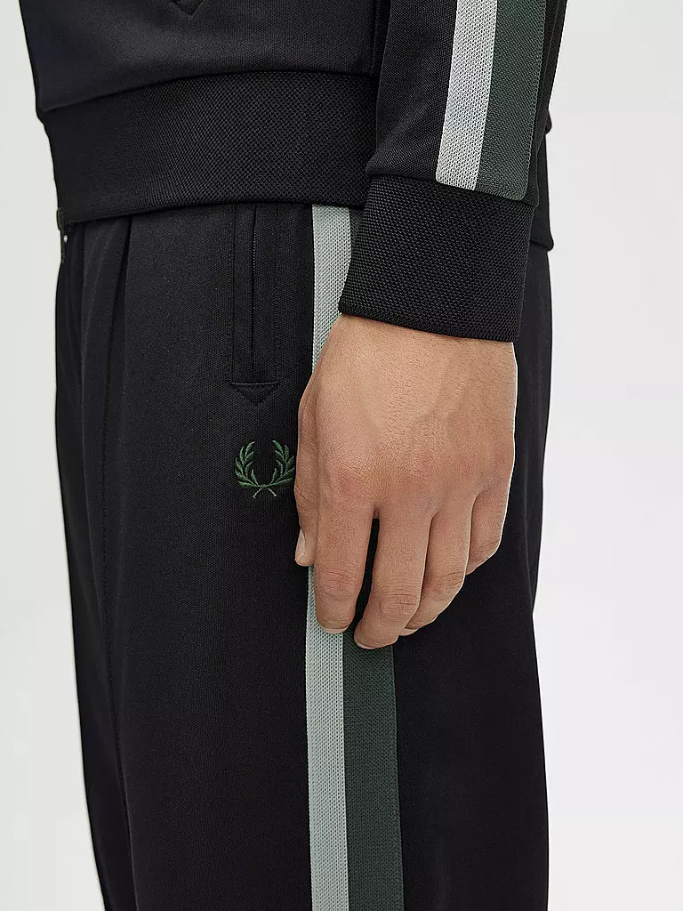 FRED PERRY | Jogginghose | schwarz
