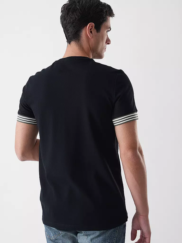 FRED PERRY | T-Shirt  | Schwarz